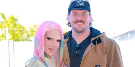 jeffree star and nfl player|Who Is Taylor Lewan, the Mystery Man Jeffree Star。